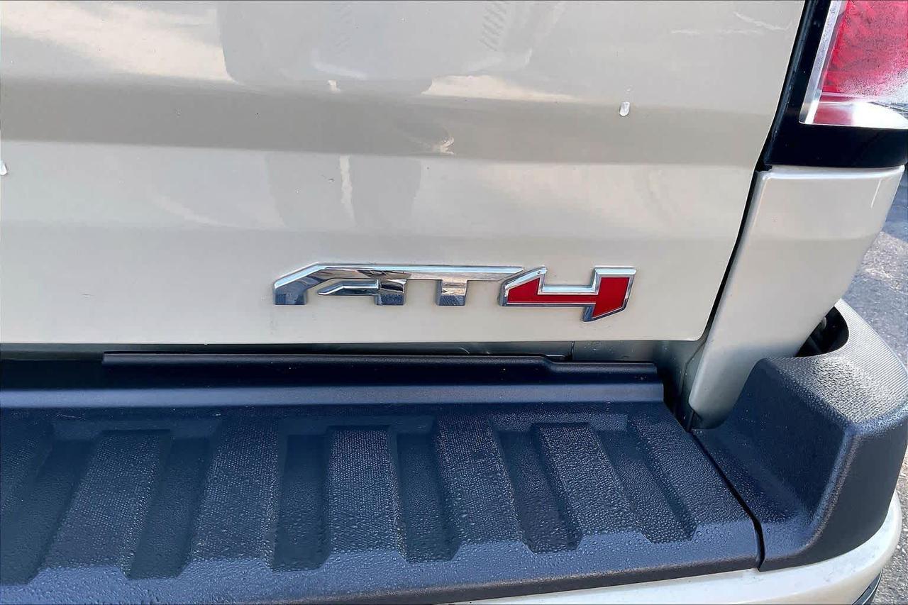 2022 GMC Canyon 4WD AT4 w/Leather Roseville CA