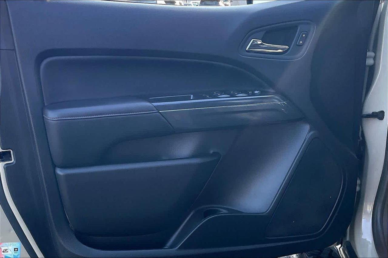 2022 GMC Canyon 4WD AT4 w/Leather Roseville CA