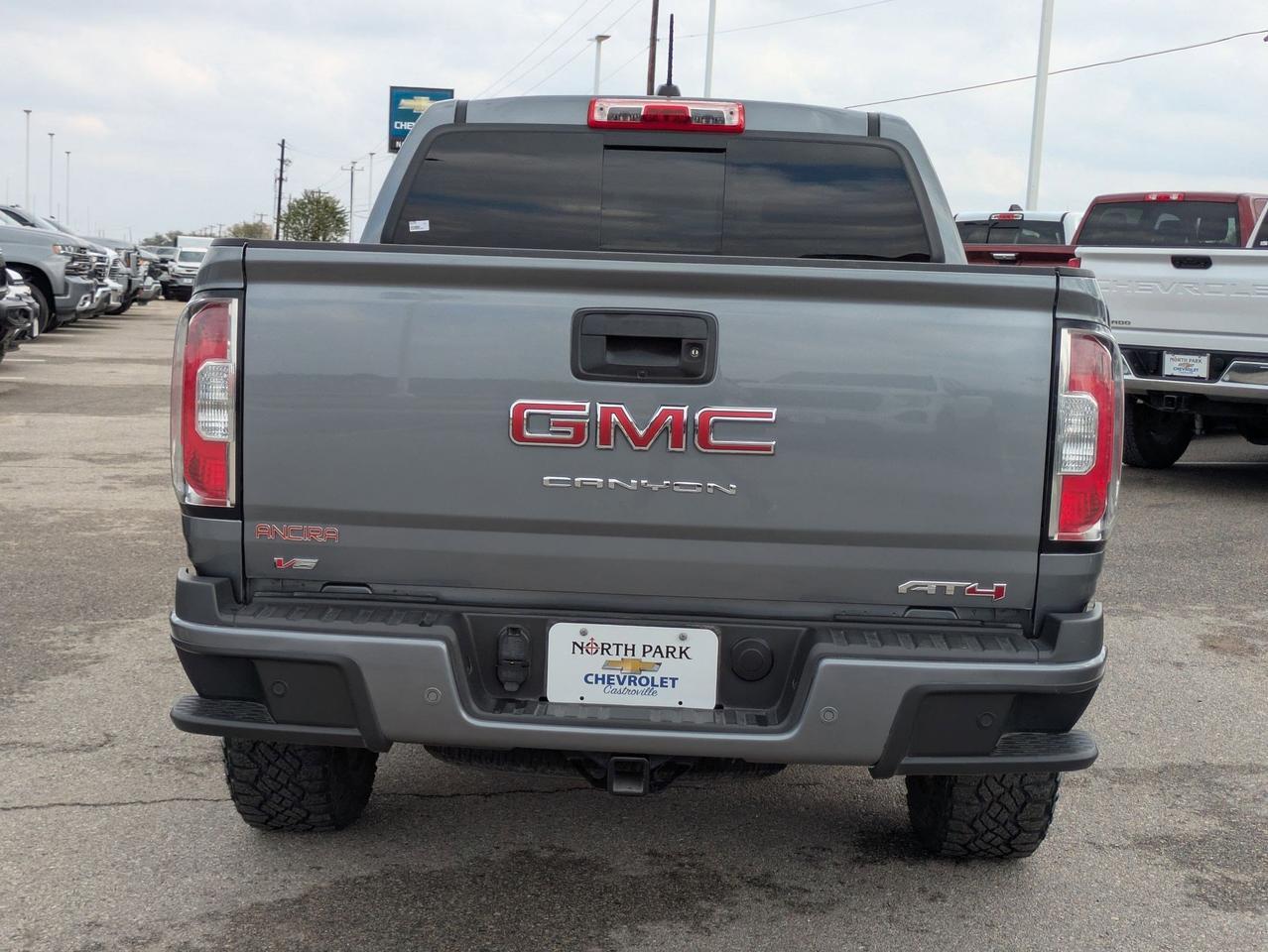 2022 GMC Canyon 4WD AT4 w/Leather Castroville TX