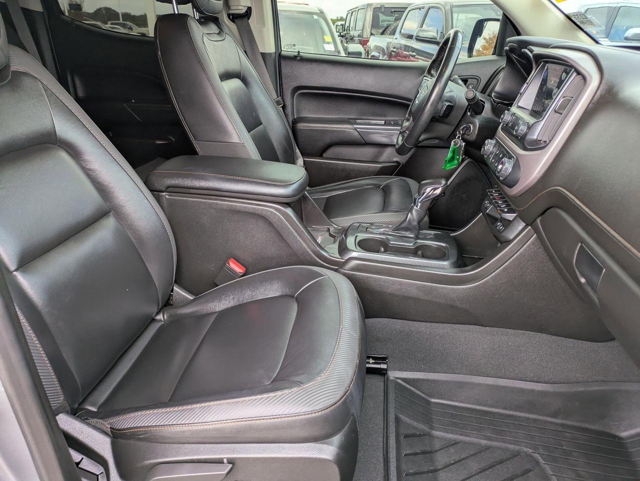 2022 GMC Canyon 4WD AT4 w/Leather Castroville TX