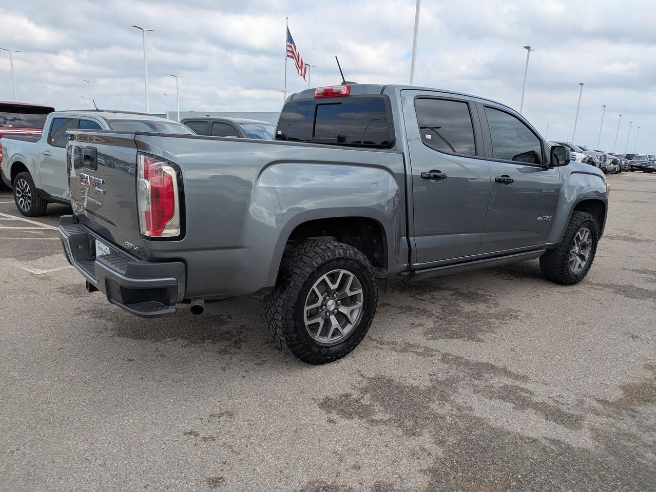 2022 GMC Canyon 4WD AT4 w/Leather