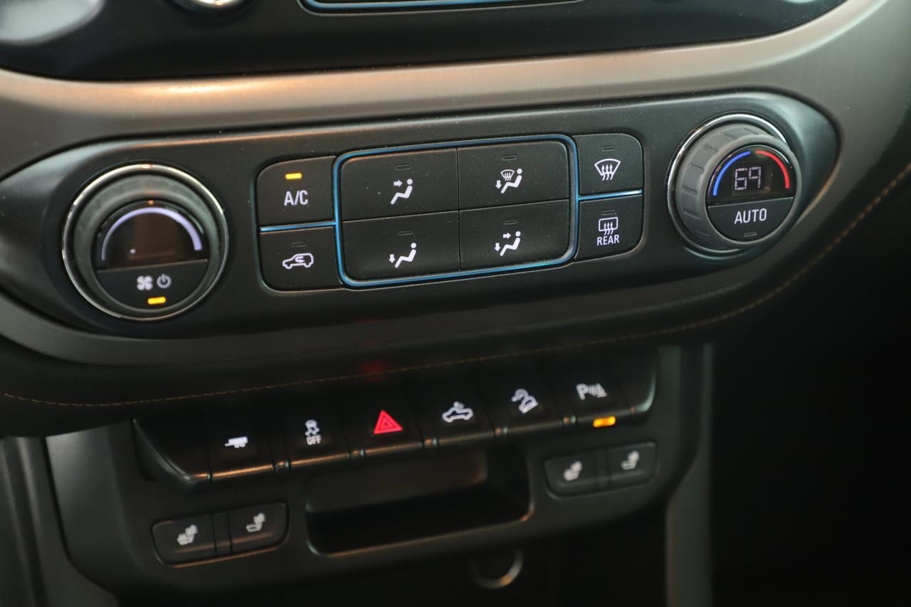 2022 GMC Canyon 4WD AT4 with Leather New Braunfels TX