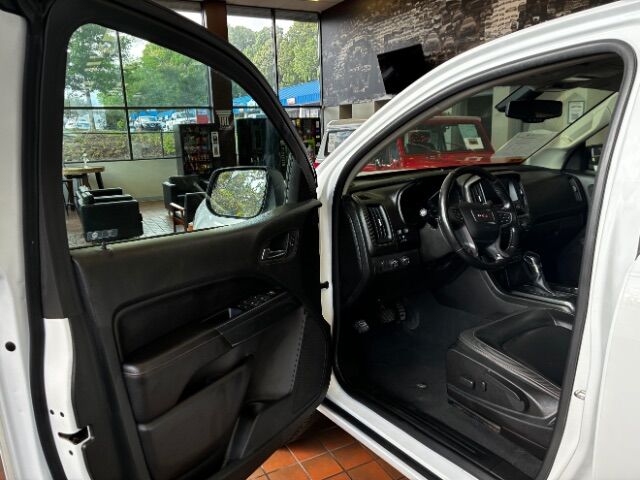 2022 GMC Canyon 4WD Crew Cab Short Box AT4 - Leather Kannapolis NC
