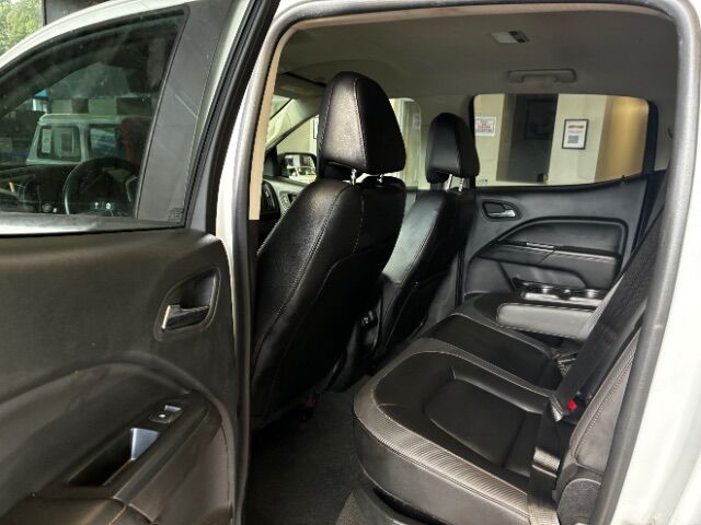 2022 GMC Canyon 4WD Crew Cab Short Box AT4 - Leather Kannapolis NC