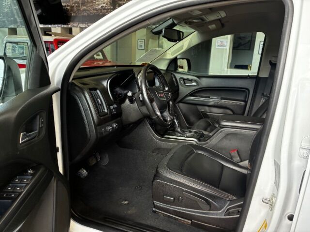 2022 GMC Canyon 4WD Crew Cab Short Box AT4 - Leather Kannapolis NC