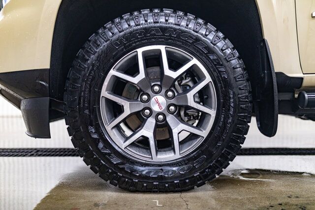 2022 GMC Canyon 4x4 Crew Cab AT4 Leather Nav BCam Red Deer AB