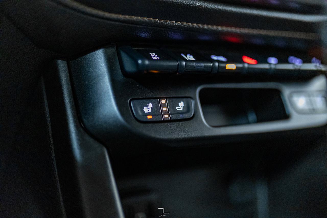 2022 GMC Canyon 4x4 Crew Cab AT4 Leather Nav BCam Red Deer AB