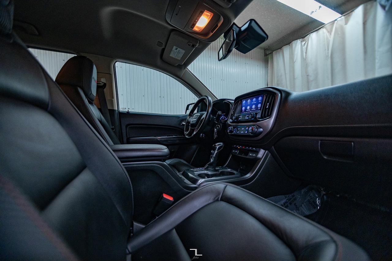 2022 GMC Canyon 4x4 Crew Cab AT4 Leather Nav BCam Red Deer AB