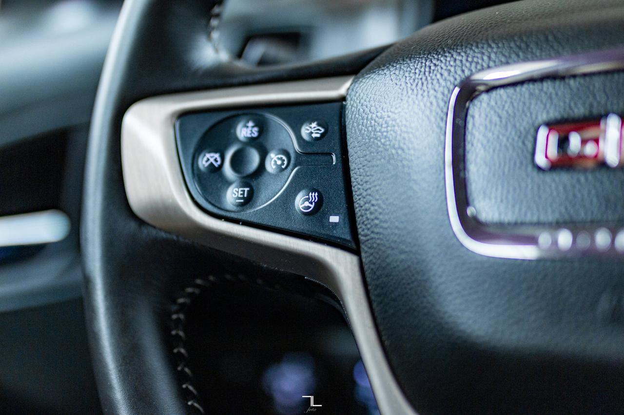 2022 GMC Canyon 4x4 Crew Cab Denali Leather Nav BCam Red Deer AB