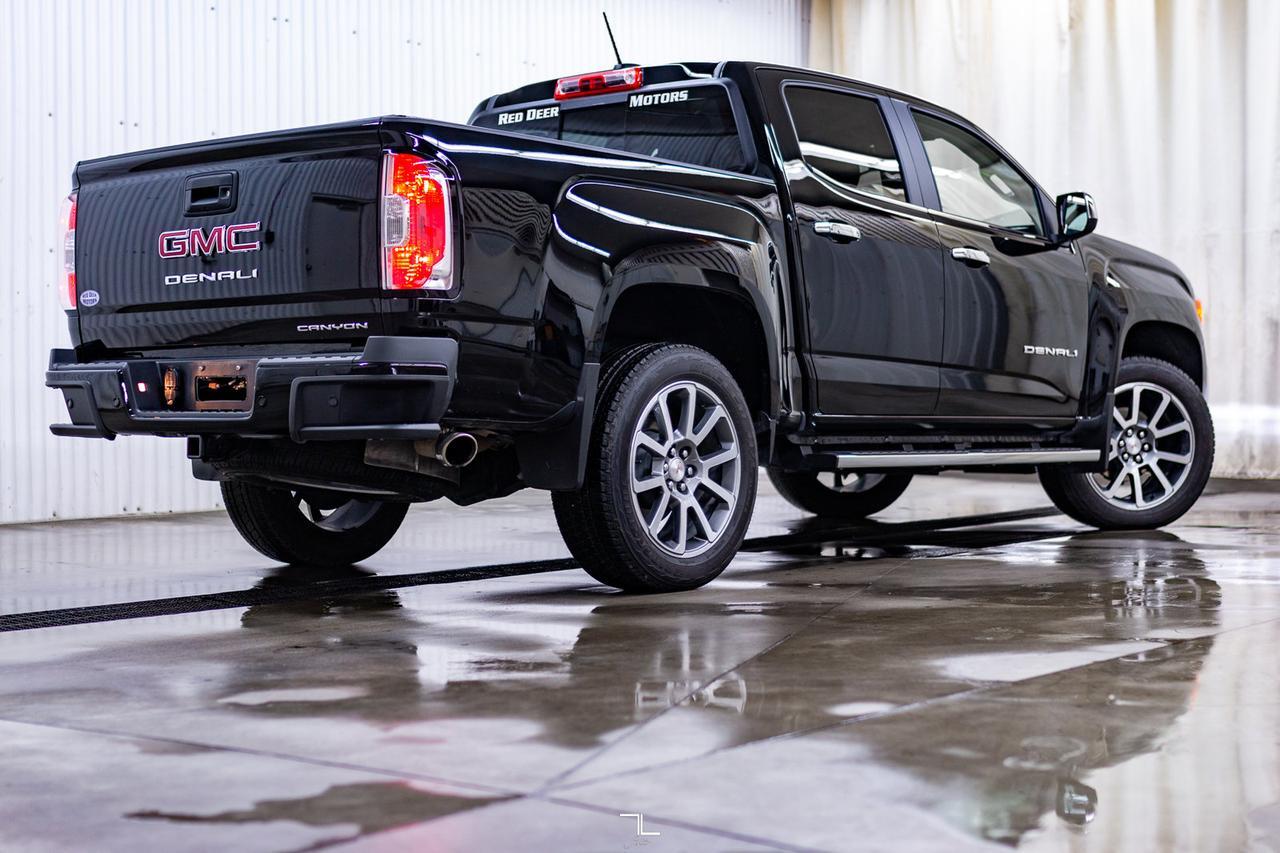 2022 GMC Canyon 4x4 Crew Cab Denali Leather Nav BCam Red Deer AB