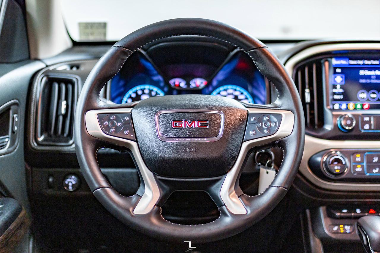 2022 GMC Canyon 4x4 Crew Cab Denali Leather Nav BCam Red Deer AB