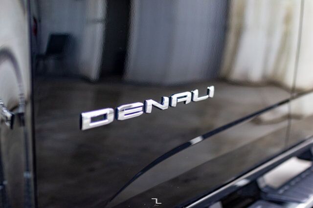 2022 GMC Canyon 4x4 Crew Cab Denali Leather Nav BCam Red Deer AB