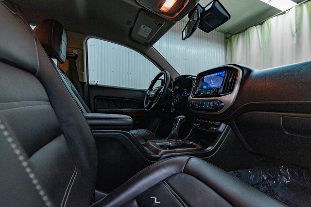 2022 GMC Canyon 4x4 Crew Cab Denali Leather Nav BCam Red Deer AB