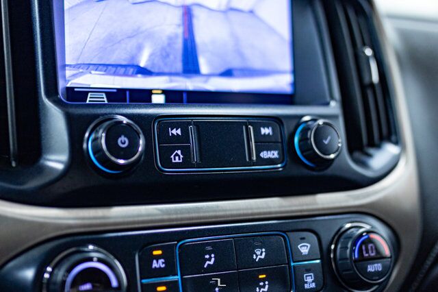 2022 GMC Canyon 4x4 Crew Cab Denali Leather Nav BCam Red Deer AB