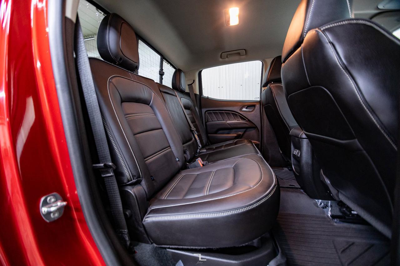 2022 GMC Canyon 4x4 Crew Cab Denali Leather Nav BCam Red Deer AB