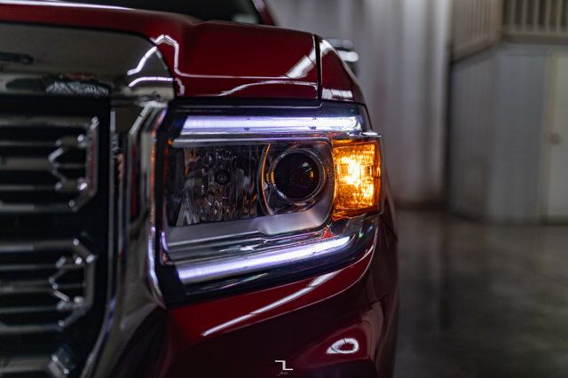 2022 GMC Canyon 4x4 Crew Cab Denali Leather Nav BCam Red Deer AB