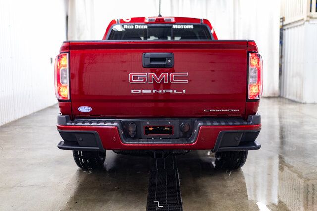 2022 GMC Canyon 4x4 Crew Cab Denali Leather Nav BCam Red Deer AB