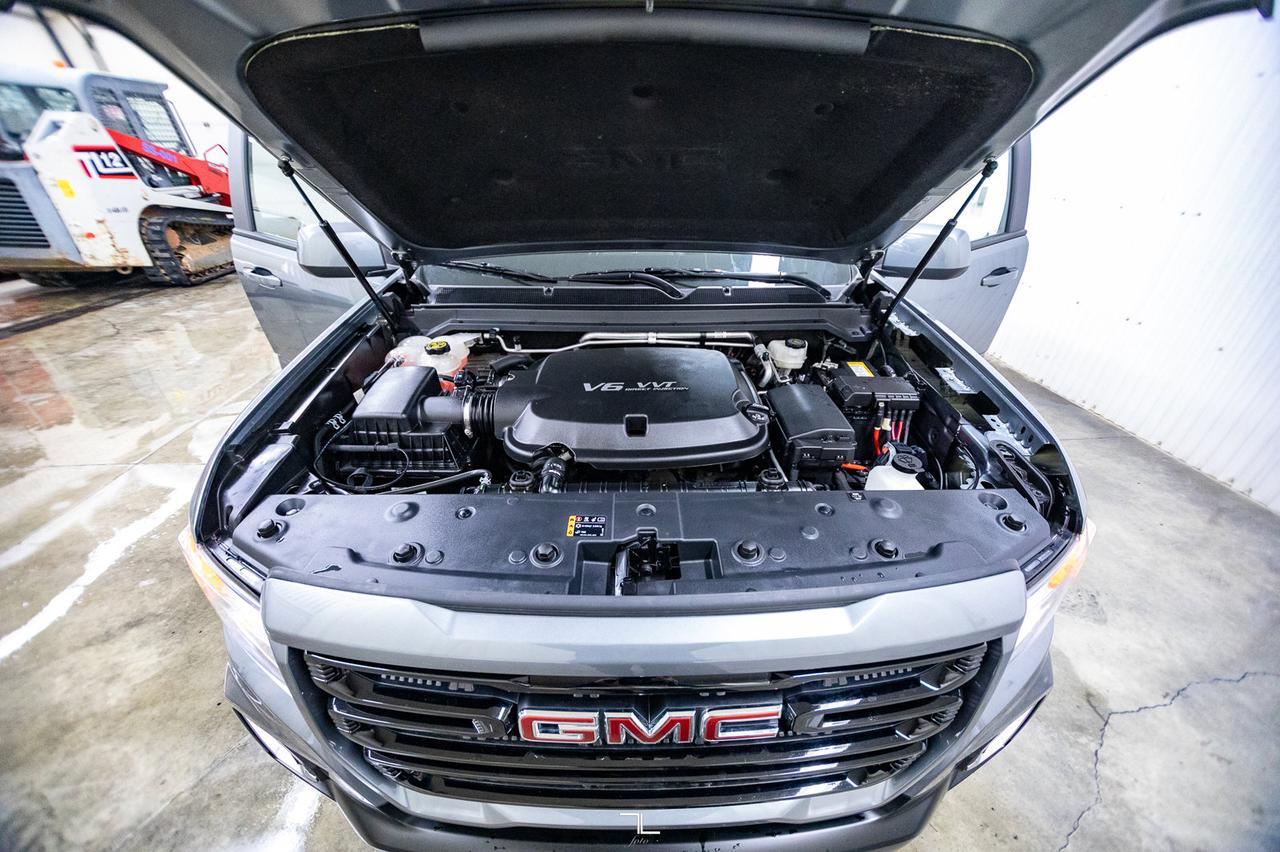 2022 GMC Canyon 4x4 Crew Cab Elevation Nav BCam Red Deer AB