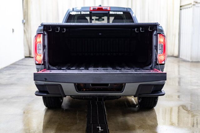 2022 GMC Canyon 4x4 Crew Cab Elevation Nav BCam Red Deer AB