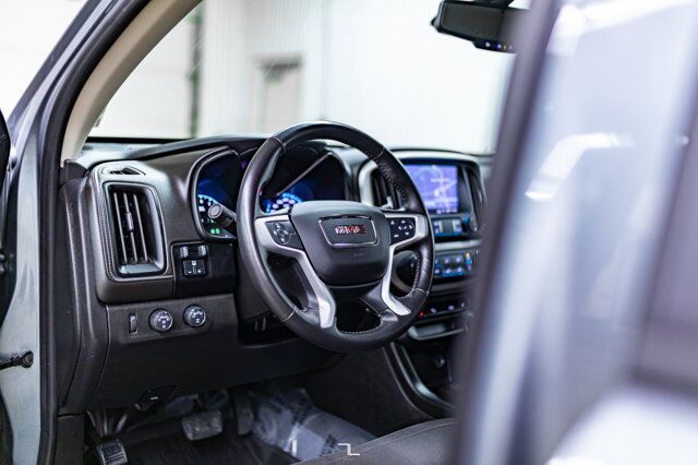 2022 GMC Canyon 4x4 Crew Cab Elevation Nav BCam Red Deer AB