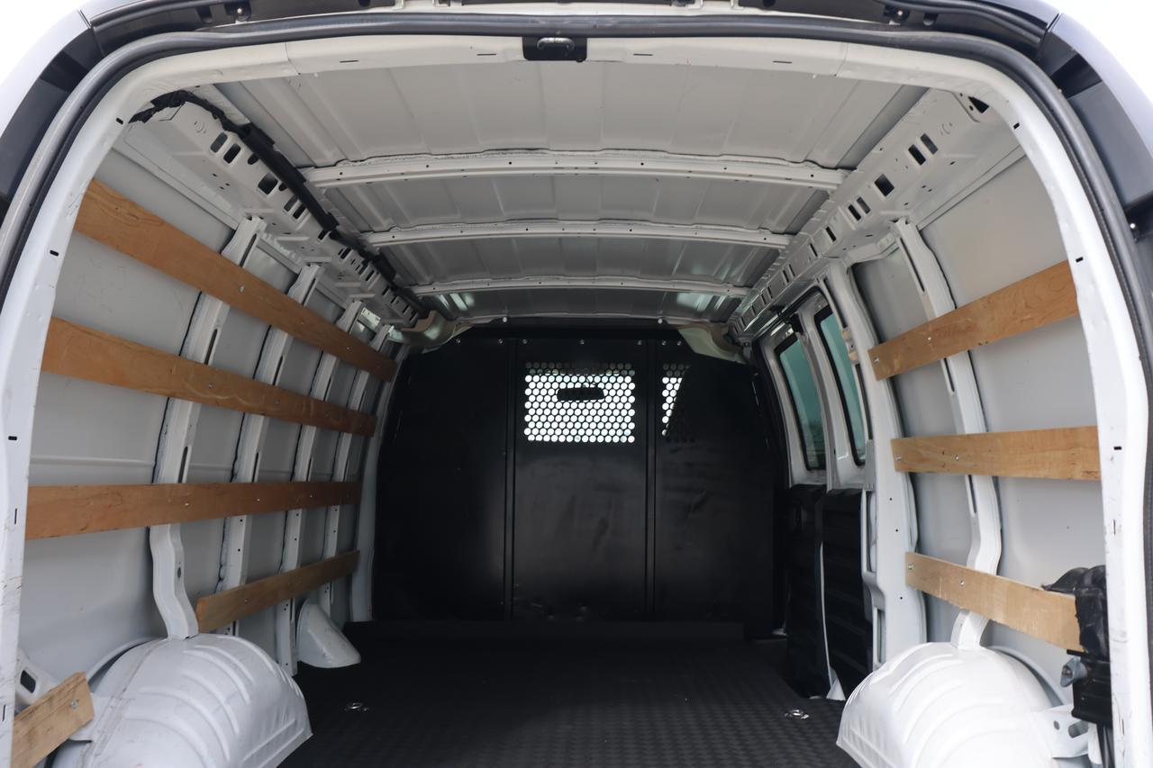 2022 GMC SAVANA G2500 Houston TX