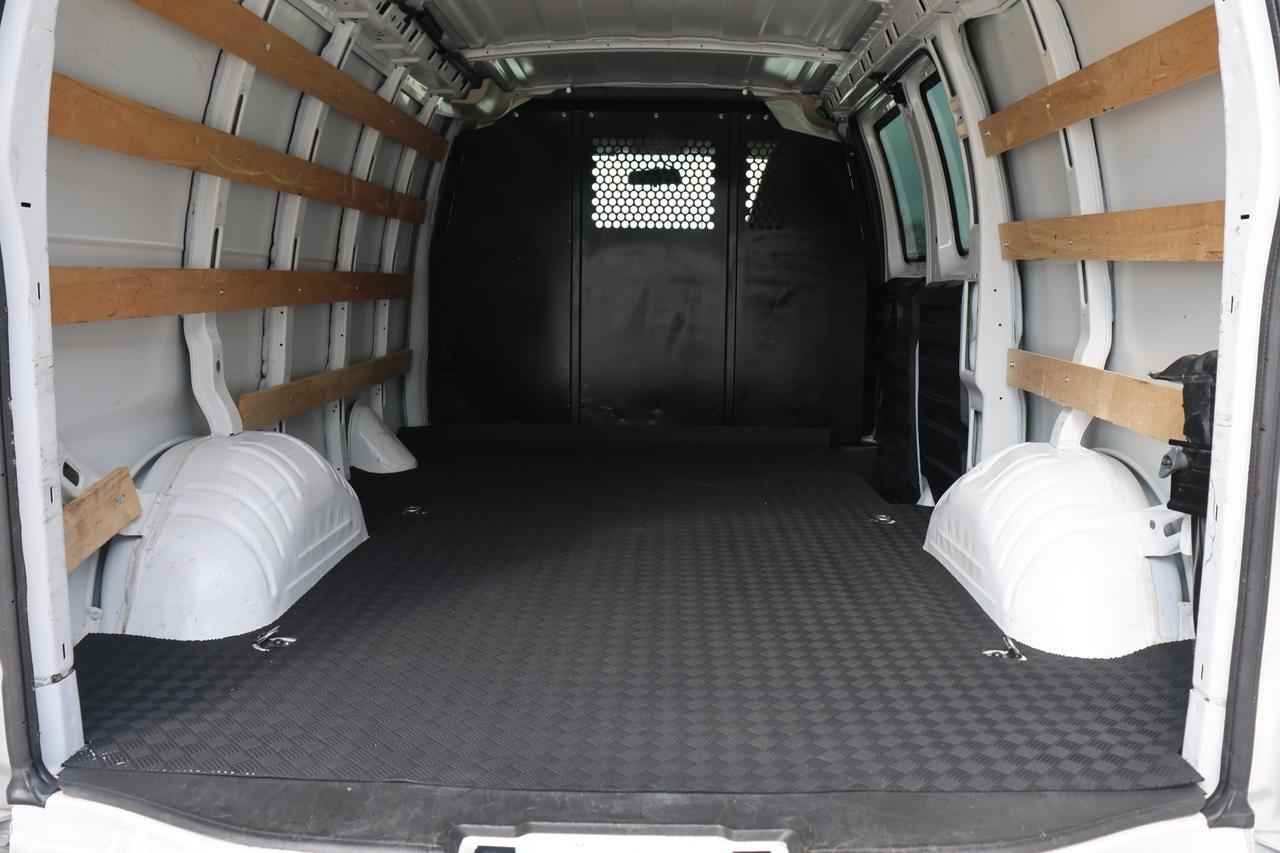 2022 GMC SAVANA G2500 Houston TX