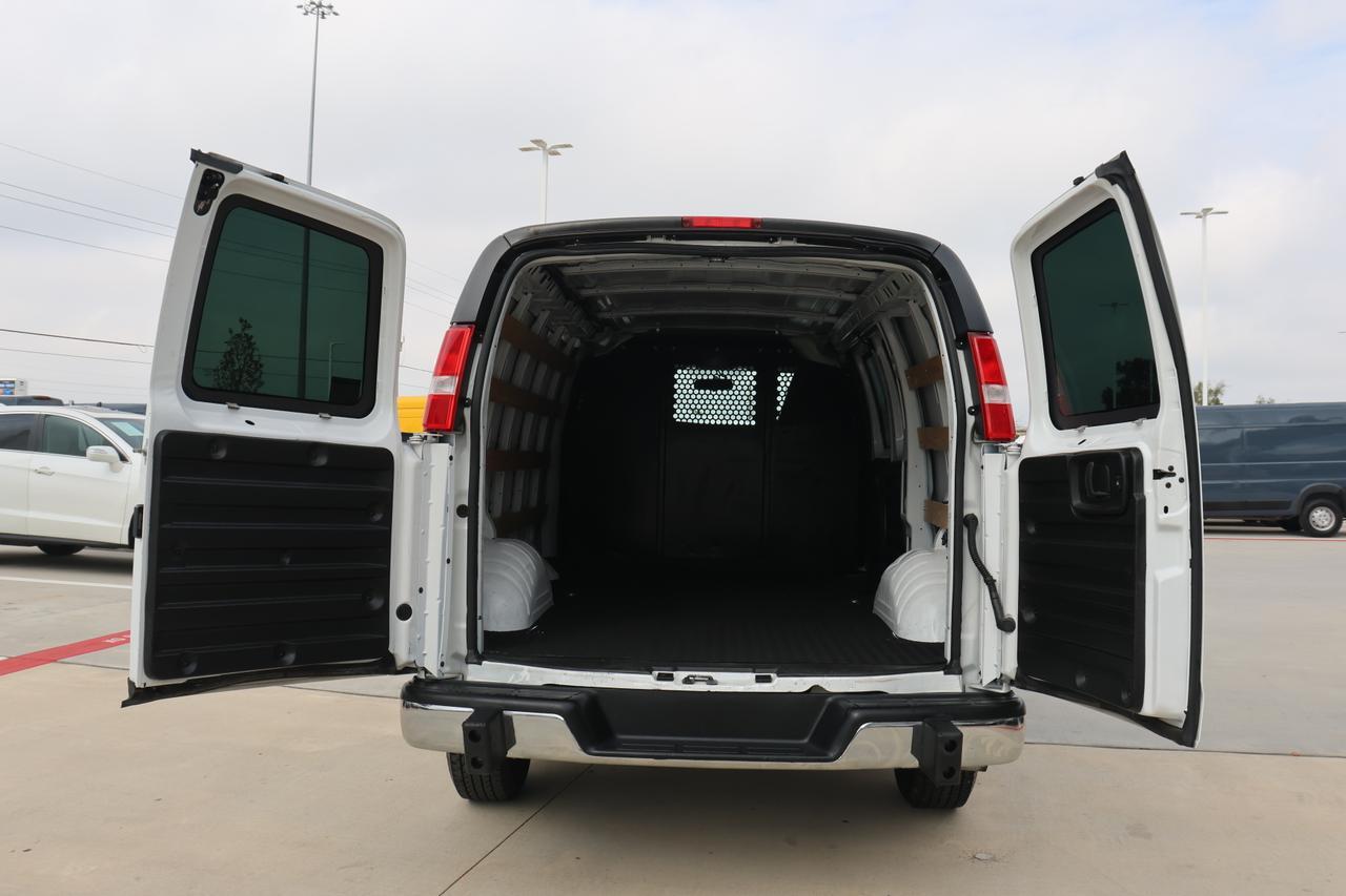 2022 GMC SAVANA G2500 Houston TX