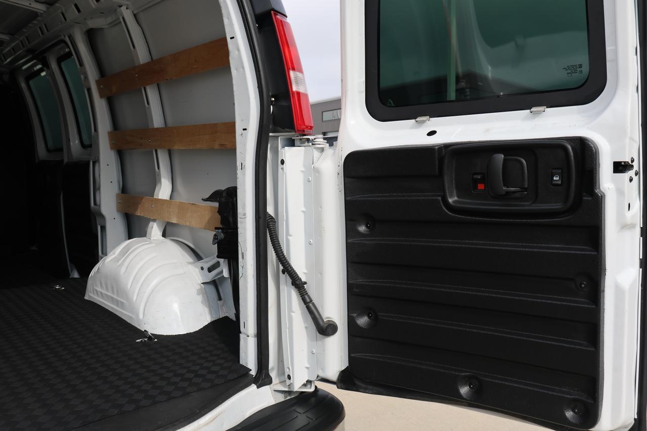 2022 GMC SAVANA G2500 Houston TX