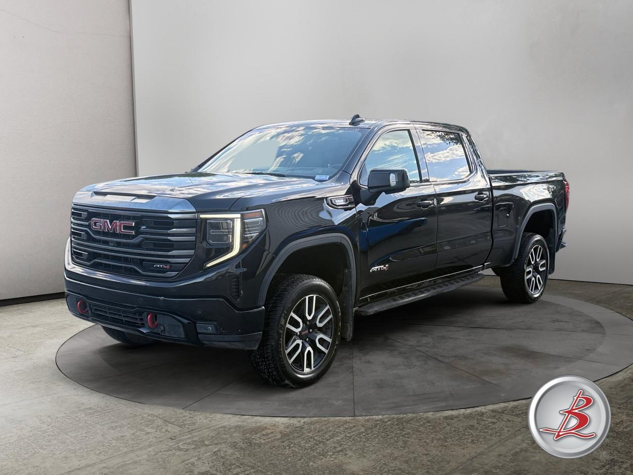 2022 GMC SIERRA 1500 Crew Cab 4x4 AT4 Premium/Technology - Duramax Diesel Long Box