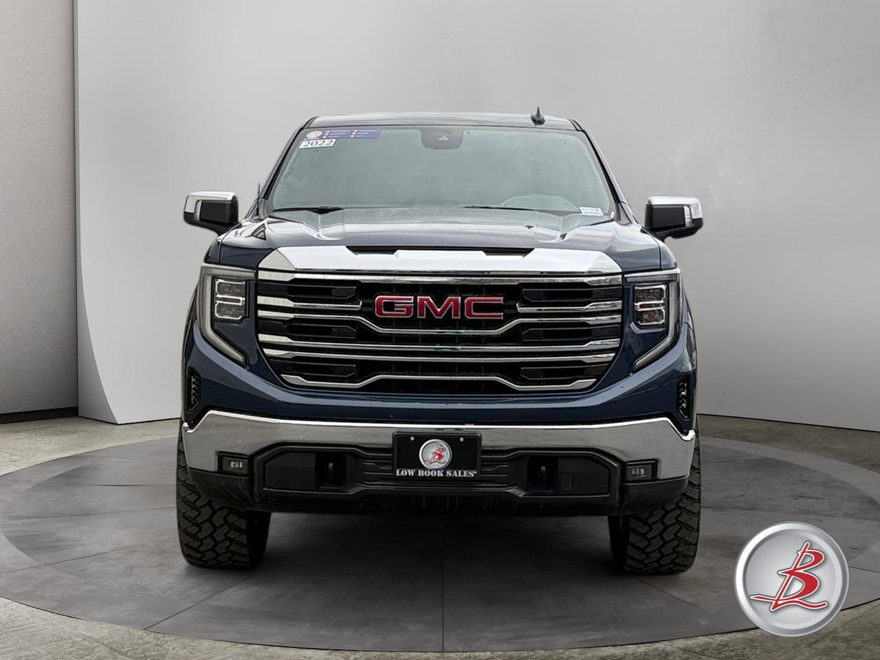 2022 GMC SIERRA 1500 Crew Cab 4x4 SLT Z71