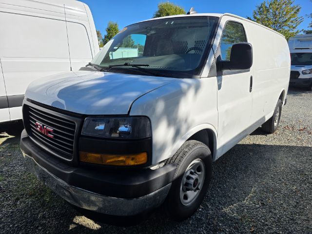 2022 GMC Savana Cargo RWD 2500 Regular Wheelbase Work Van