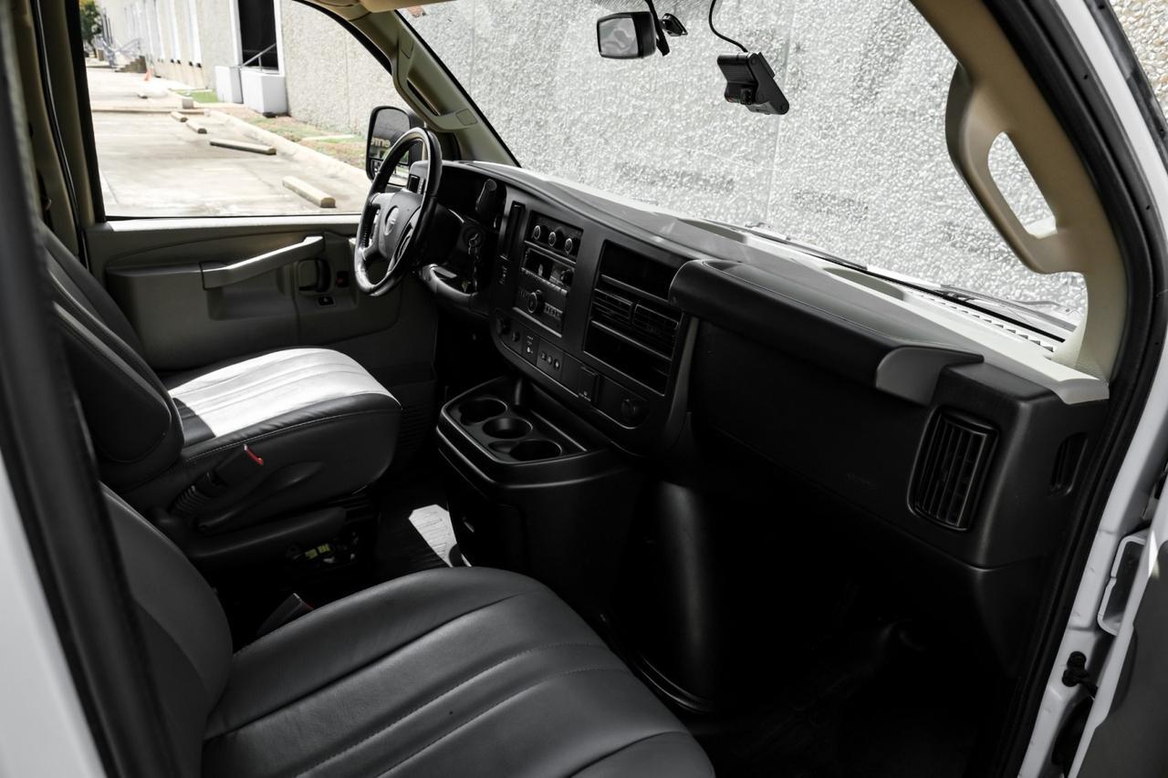 2022 GMC Savana Cargo Van Farmers Branch TX