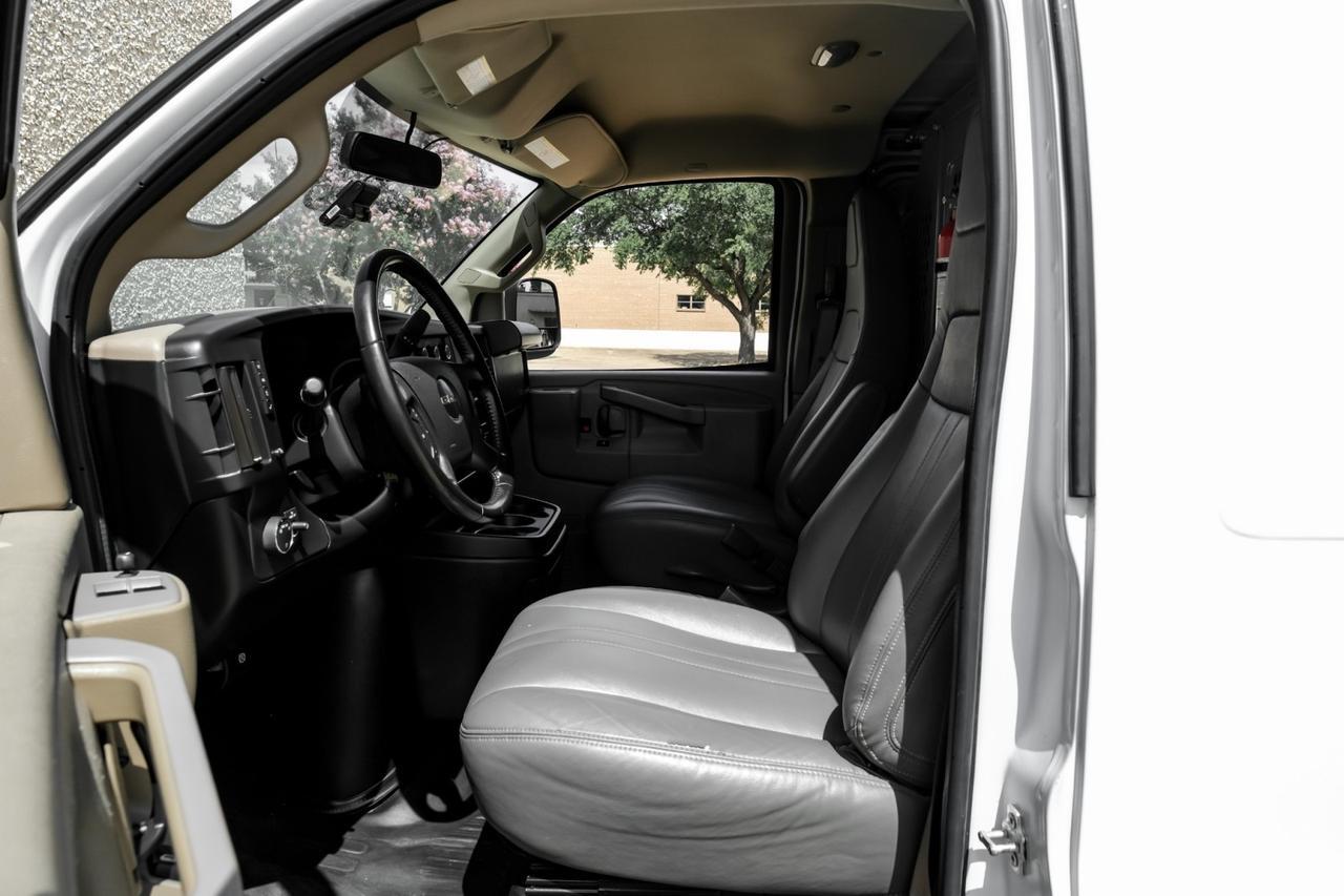 2022 GMC Savana Cargo Van