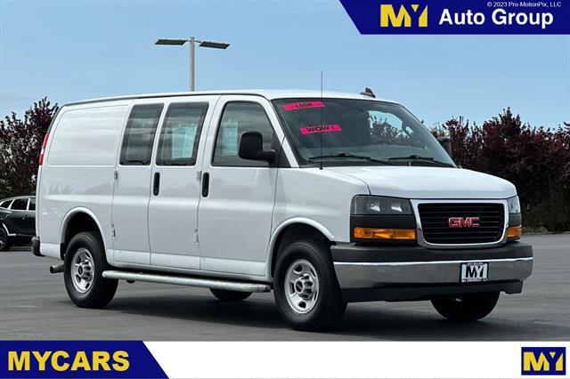 2022 GMC Savana Cargo Van