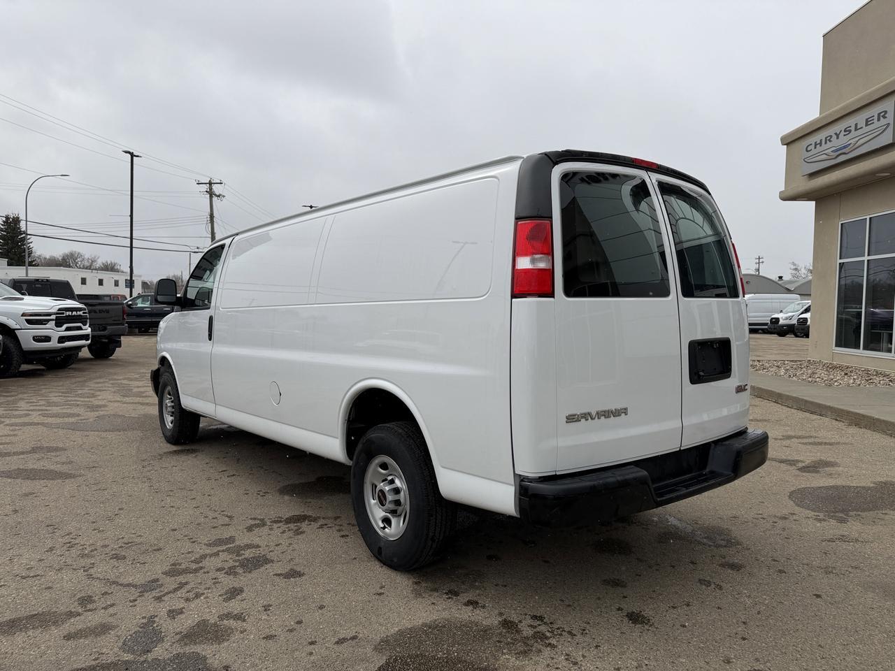 2022 GMC Savana Cargo Van 2500 | V6 | RWD | 155IN Wheelbase | Backup Camera | Convenience Package | Power Windows Locks Redwater AB