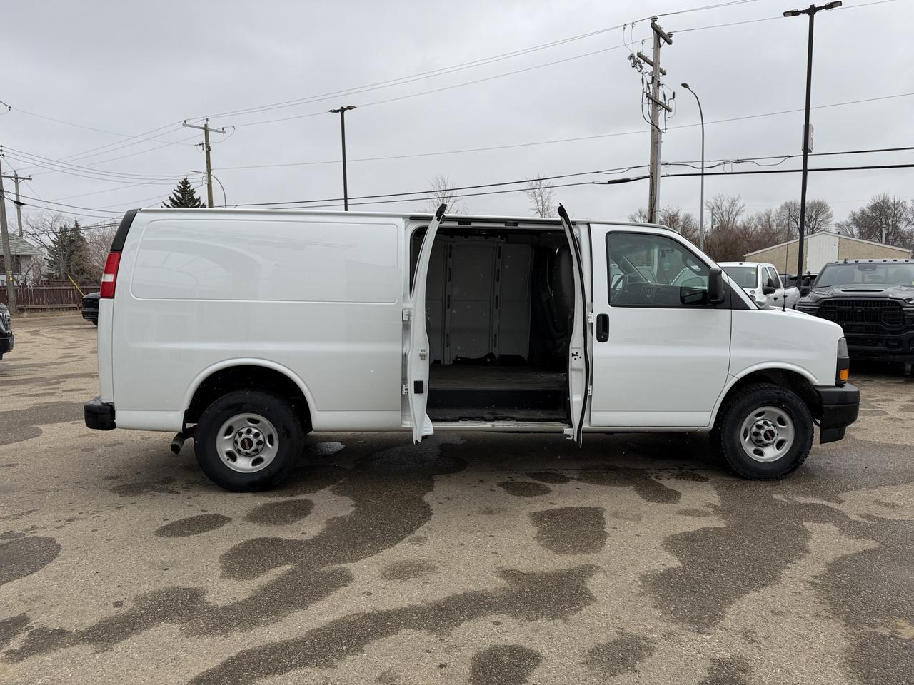 2022 GMC Savana Cargo Van 2500 | V6 | RWD | 155IN Wheelbase | Backup Camera | Convenience Package | Power Windows Locks Redwater AB