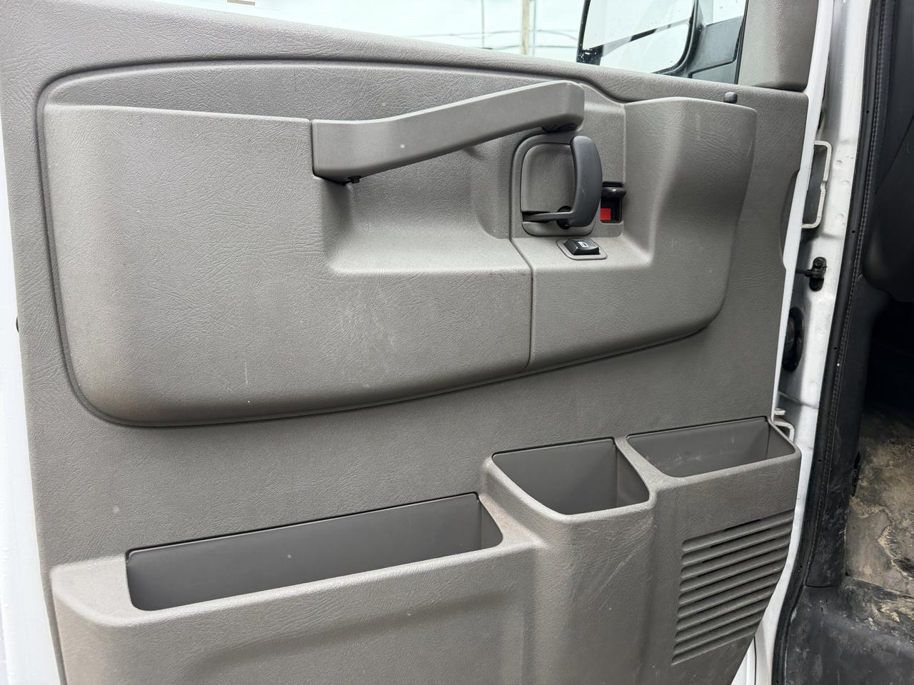2022 GMC Savana Cargo Van 2500 | V6 | RWD | 155IN Wheelbase | Backup Camera | Convenience Package | Power Windows Locks Redwater AB