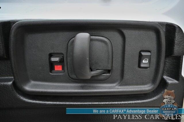 2022 GMC Savana Cargo Van 2500 / Chrome Appearance & Cold Climate Pkg / 4.3L V6 / Driver Convenience Pkg / Bulkhead / Power Locks, Windows & Mirrors / Aux Input / Air Conditioning / Cruise Control / Running Boards / 1-Owner Anchorage AK