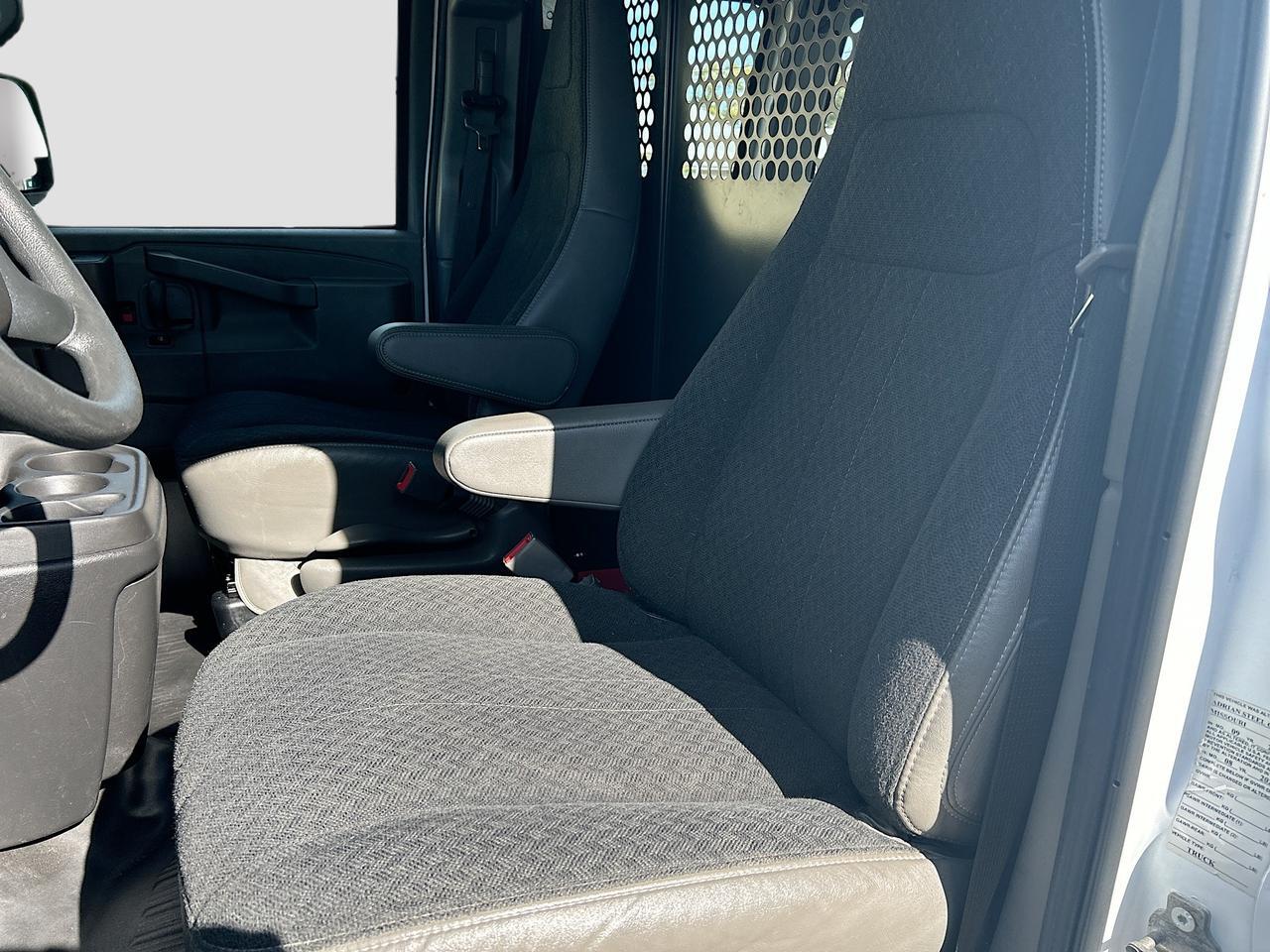 2022 GMC Savana Cargo Van RWD 2500 Venice FL