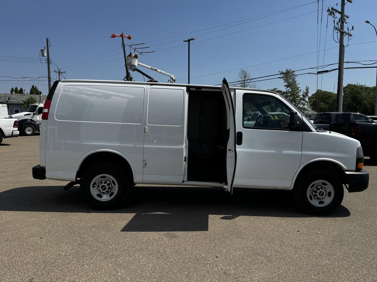 2022 GMC Savana Cargo Van RWD Full Size | V6 | OnStar | Backup Camera Redwater AB