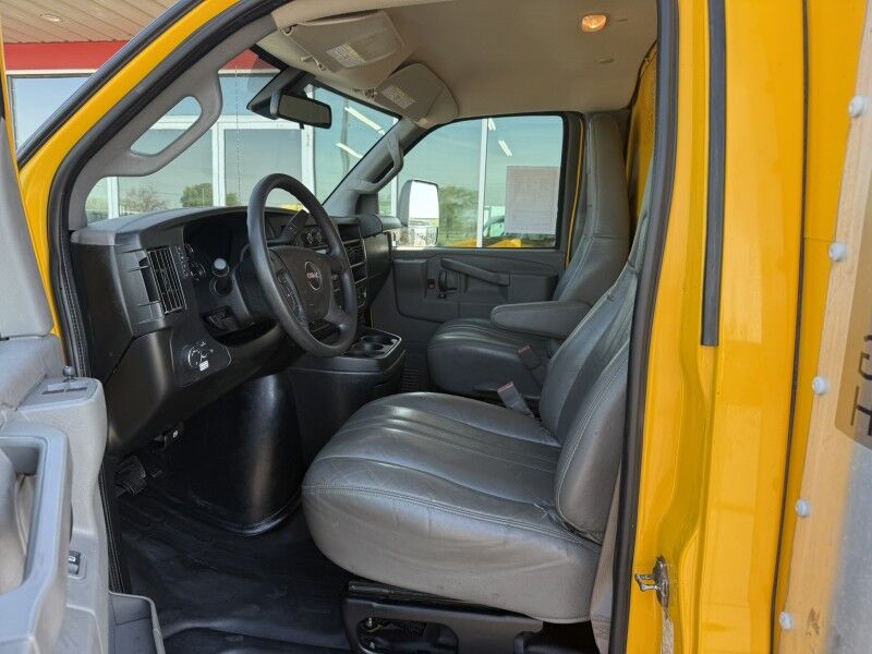 2022 GMC Savana G3500 Box Van Collinsville OK