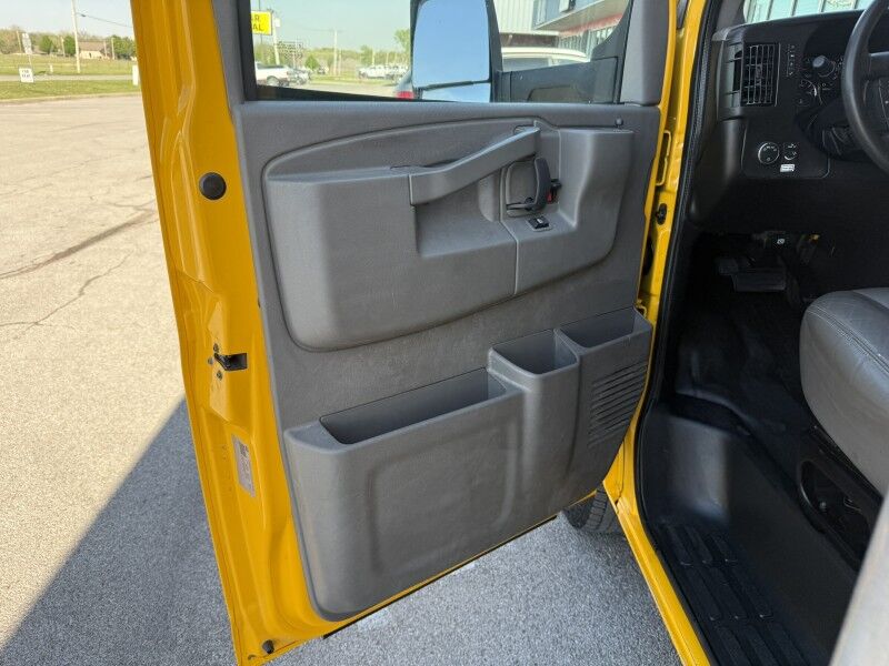 2022 GMC Savana G3500 Box Van Collinsville OK