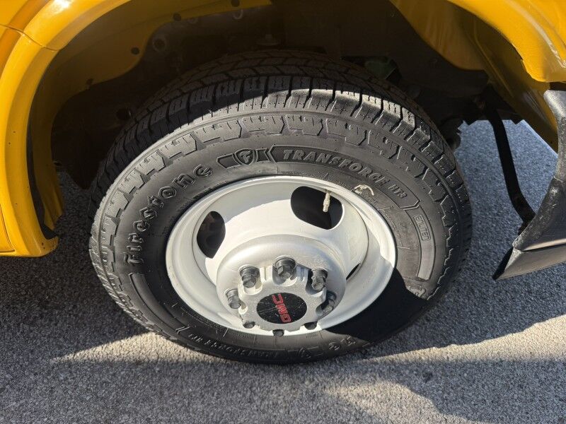 2022 GMC Savana G3500 Box Van Collinsville OK