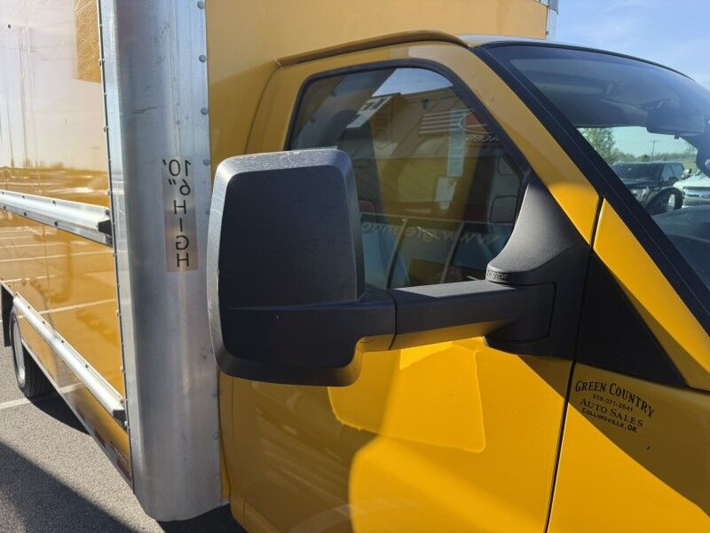 2022 GMC Savana G3500 Box Van Collinsville OK