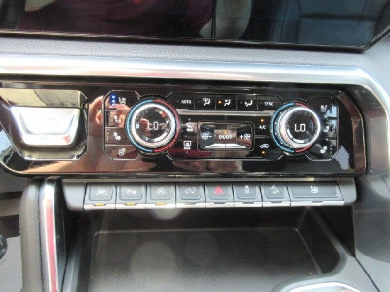 2022 GMC Sierra 1500 4WD Crew Cab 147&quot; Denali Saint George SC