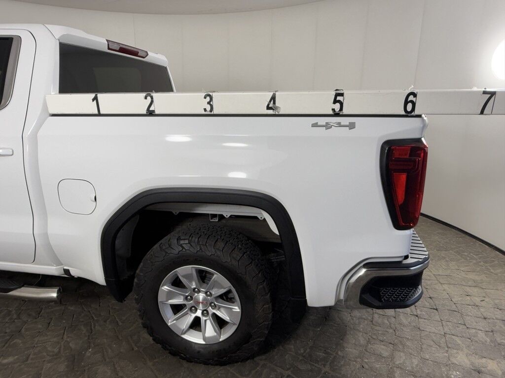 2022 GMC Sierra 1500 4WD Crew Cab SLE Maumee OH