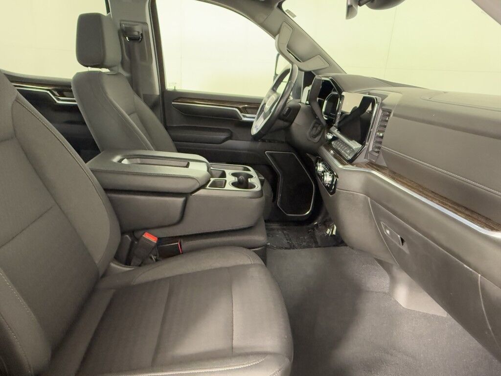 2022 GMC Sierra 1500 4WD Crew Cab SLE Maumee OH