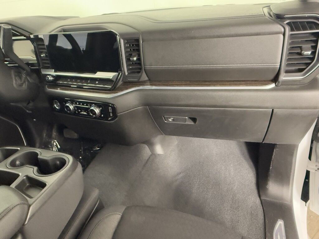 2022 GMC Sierra 1500 4WD Crew Cab SLE Maumee OH