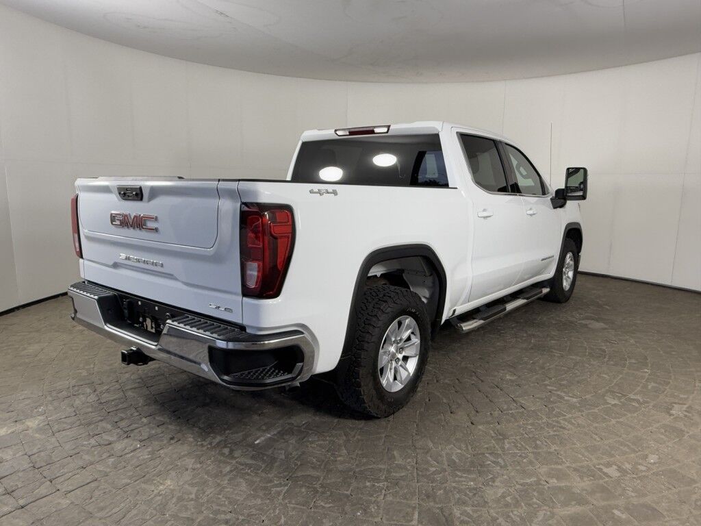 2022 GMC Sierra 1500 4WD Crew Cab SLE Maumee OH