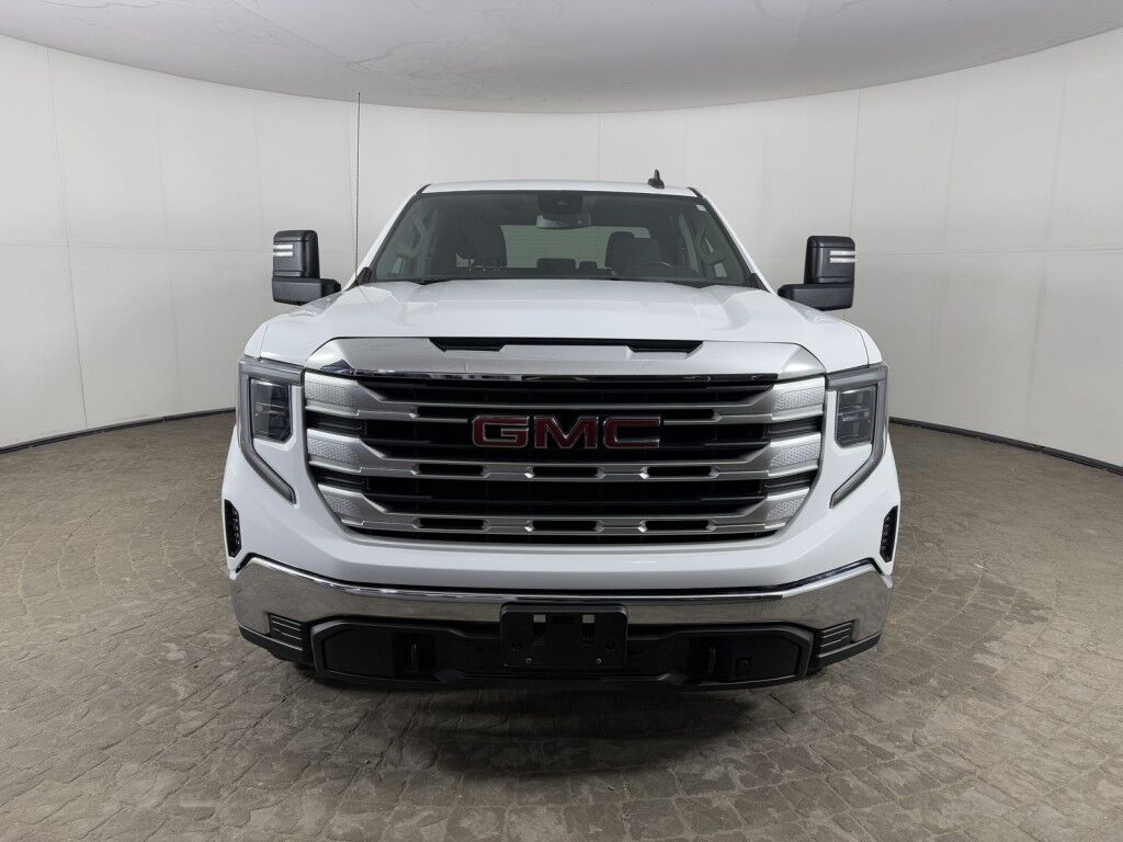 2022 GMC Sierra 1500 4WD Crew Cab SLE Maumee OH